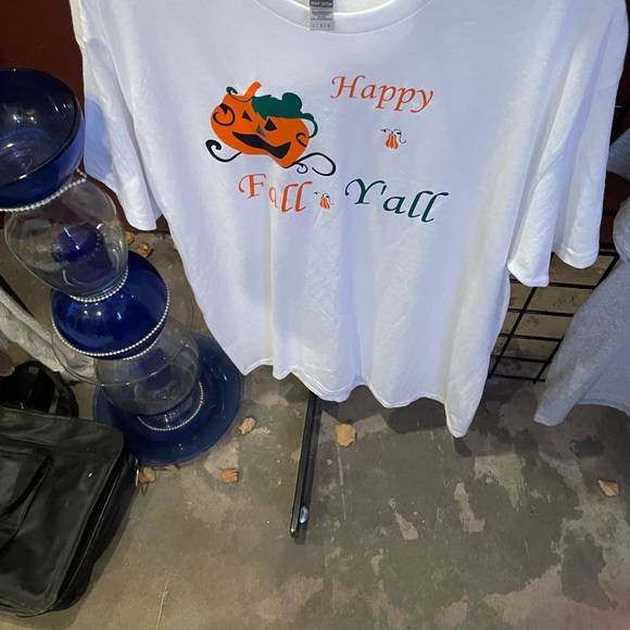 T-shirt with Handmade Decal Fall - Picture 2 of 2